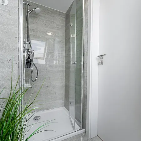 Zbrojnicna 10 Mezonet Center Apartment Košice